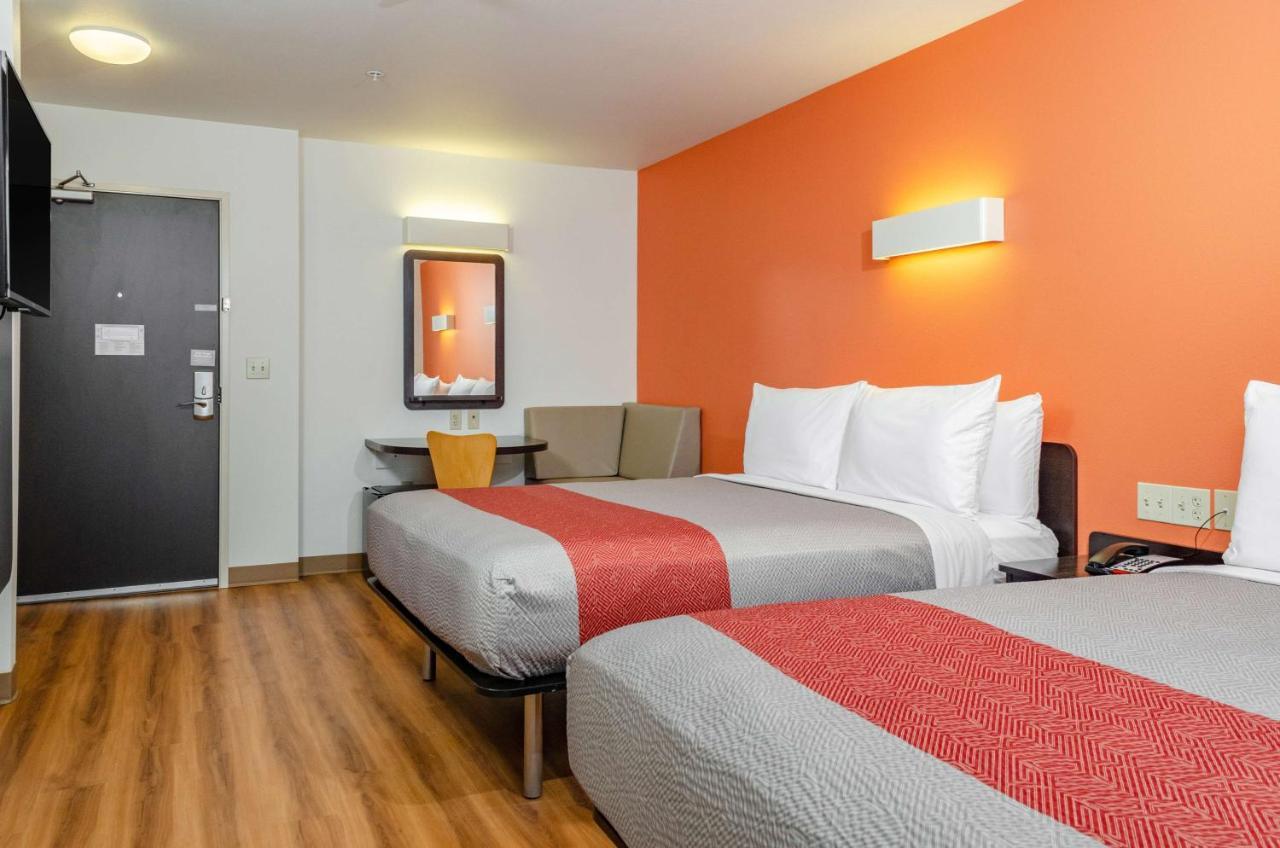 Hotel 6-livingston, Ca - Merced County
